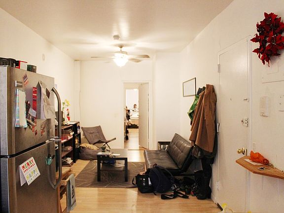 4th image of 310 Jefferson St APT 3R