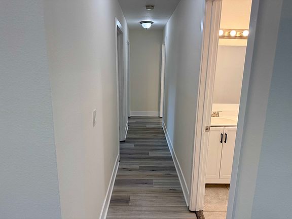 5th image of 12250 216th St APT 2