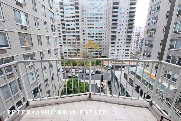 Rented by Peter Ashe | media 4