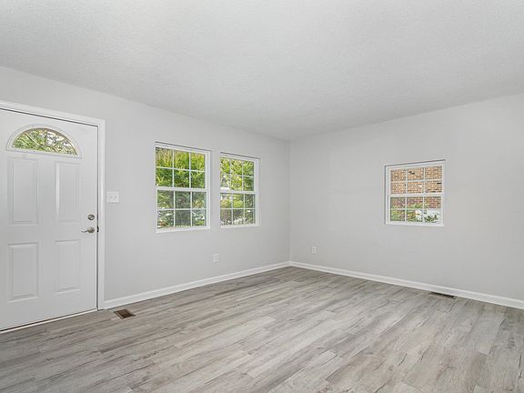 5th image of 1408 Hearthside St