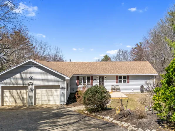 28 Tarkiln Hill Road, Raymond, ME 04071