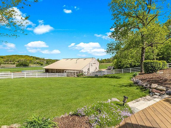3rd image of 1507 Saint Augustine ROAD