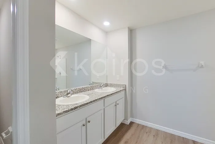 8677 SW 44th Ct — Photo 15