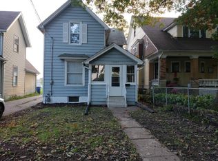 1233 Scott St, Davenport, IA 52803