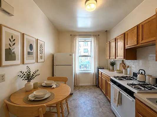 Kitchen, photo 1