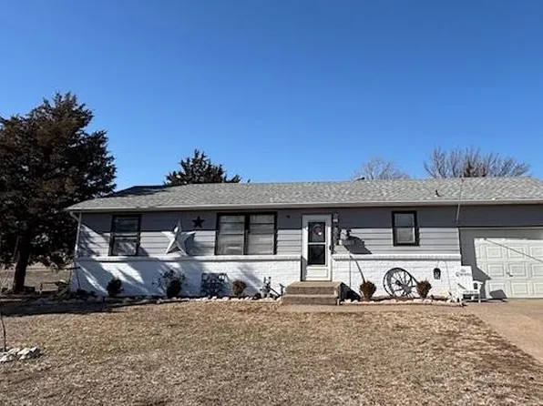 312 N Niles Ave, Kinsley, KS 67547
