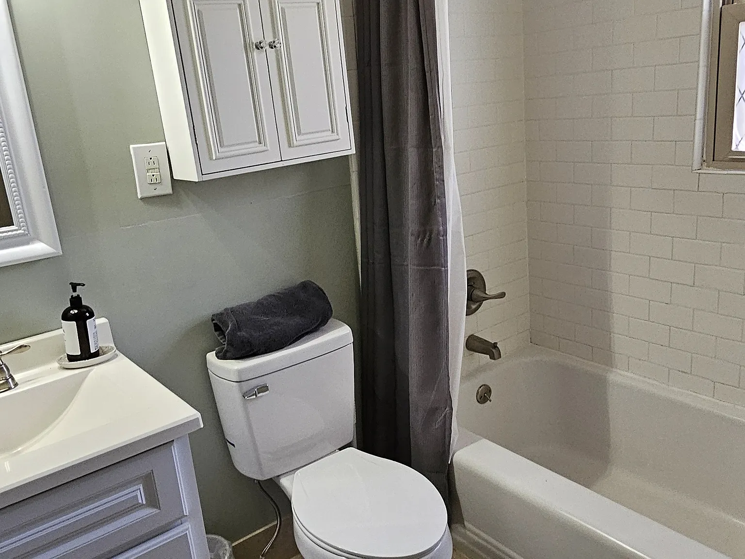 4 bed, 1843 sqft, $3,250 — Photo 4