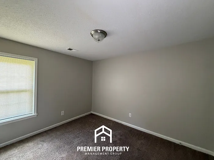 6911 Daneman Dr — Photo 14