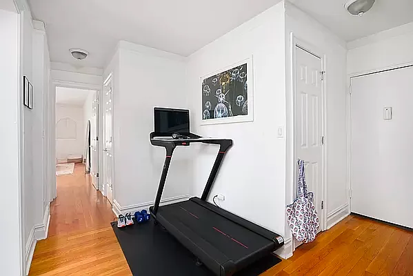 Rented by Waldstar Real Estate LLC | media 5