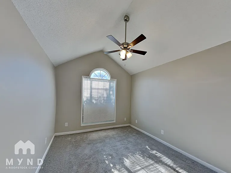 215 Shamrock Way — Photo 19