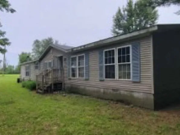3090 37 1/2 St, Gobles, MI 49055