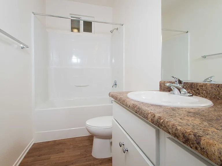 Avila Apartment Homes — Photo 107