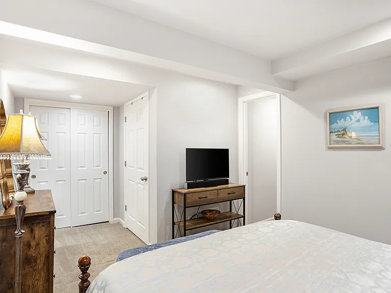 568 Longfellow Ln #FURNISHED — Photo 13