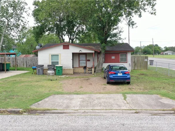 2903 Wildwood St, Victoria, TX 77901