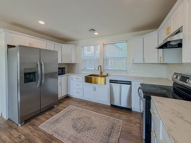 114 W Morgan St — Photo 7
