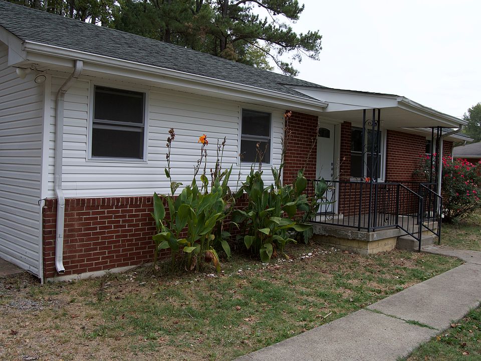 2nd image of 3852 Old Clarksville Pike