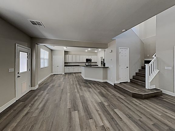 3rd image of 336 Arrowbird Ave