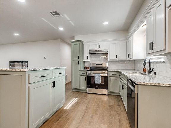 5th image of 14004 S Dobbs Rd