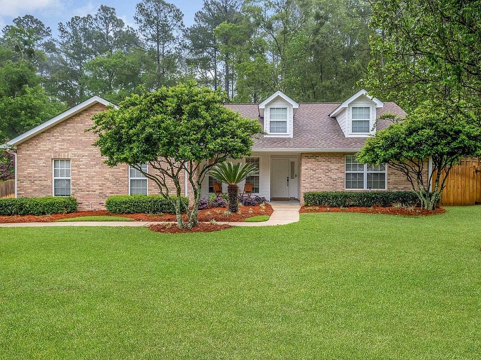 1st image of 10033 Leafwood Dr