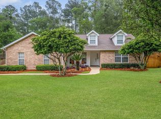 10033 Leafwood Dr, Tallahassee, FL 32312