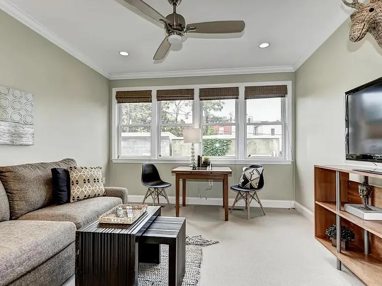 319 T St NW — Photo 3
