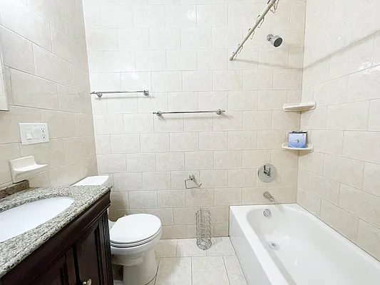 Rented by Ulas Real Estates Inc | media 26