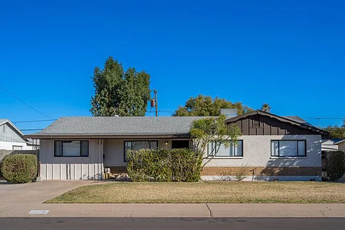 3120 W Columbine Dr Photo 1