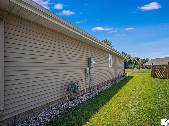5th image of 117 Cardinal Dr