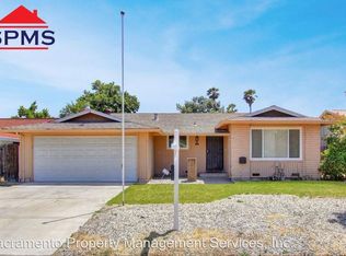 3055 Rosemont Dr, Sacramento, CA 95826