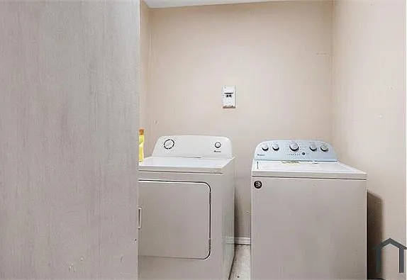 617 N Park Dr — Photo 7