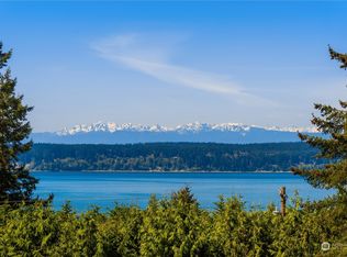 4049 S Camano Dr, Camano Island, WA