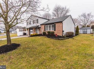 1504 Barnswallow Dr, Bensalem, PA 19020