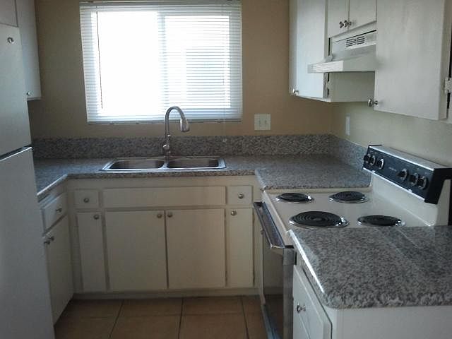 1st image of 5424 Imperial Ave APT 3