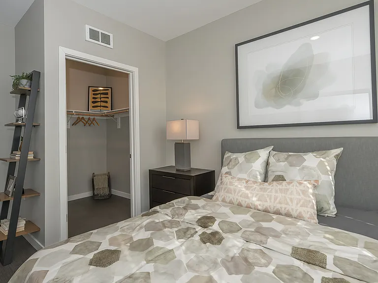 Monogram Apartments — Photo 9