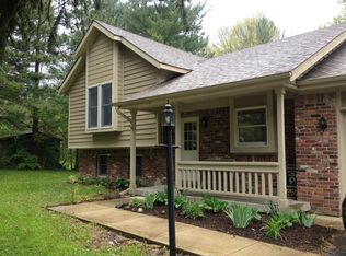 8045 W Oak St, Zionsville, IN 46077