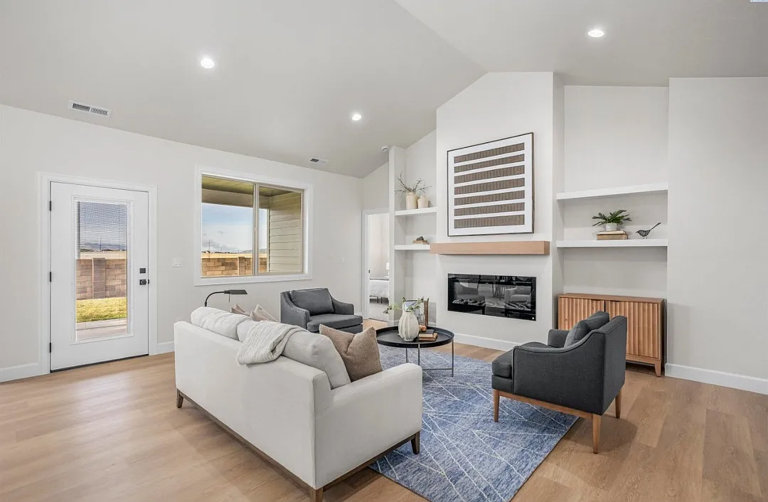 3 bed, 1500 sqft, $2,500 — Photo 4
