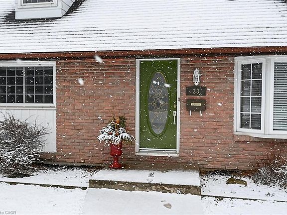 2nd image of 33 Abraham Dr