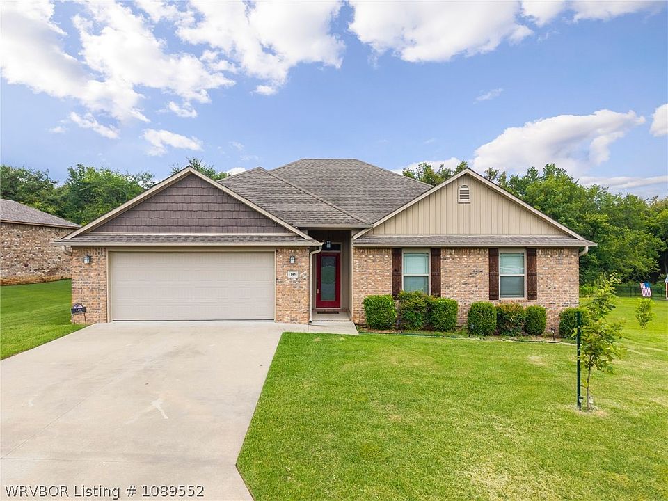 1st image of 143 Stone Dr