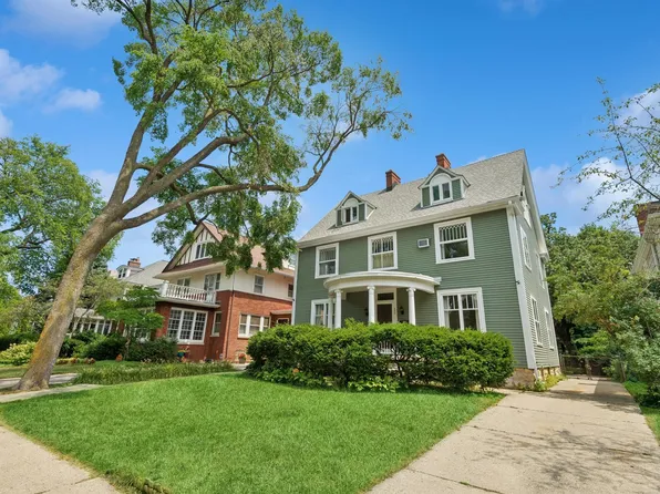 929 Sheridan Rd, Evanston, IL 60202