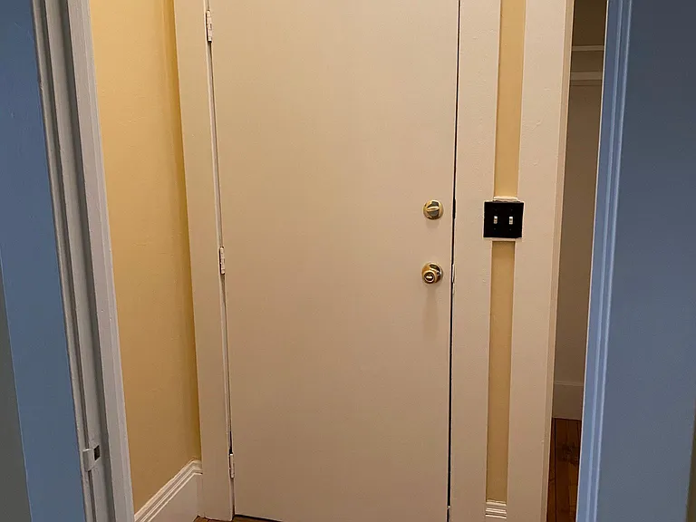 2535 Regent St #8 — Photo 16