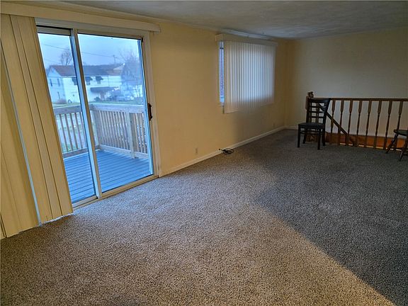 2nd image of 205 Maple Ln