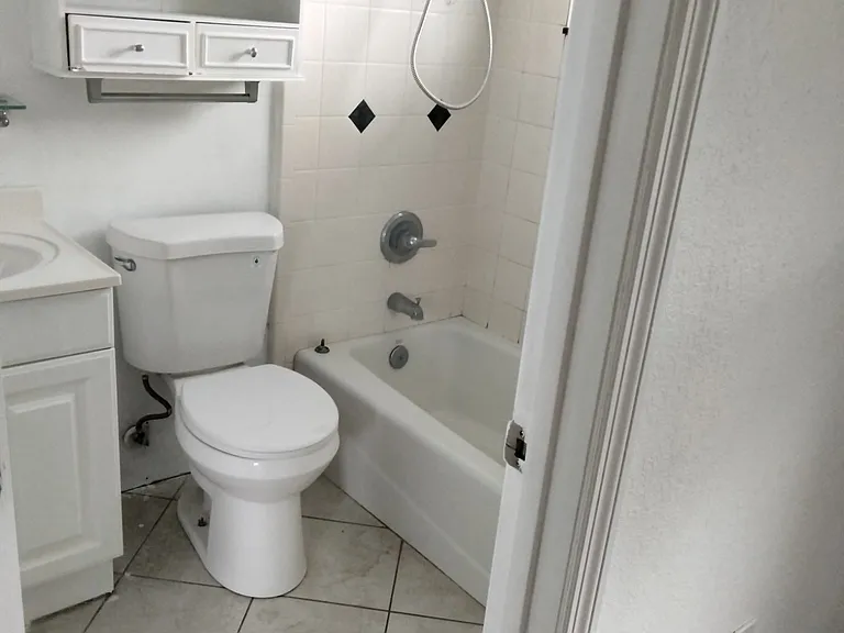 915 W Magnolia St #915 — Photo 13