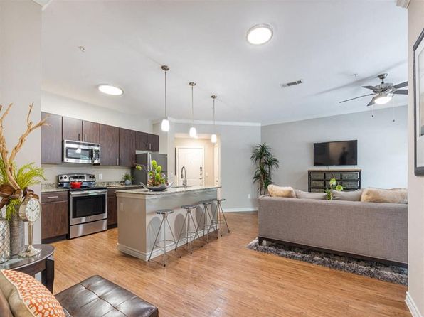 1715 Enclave Pkwy APT 606