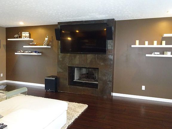 5th image of 10013 Woodhurst Dr
