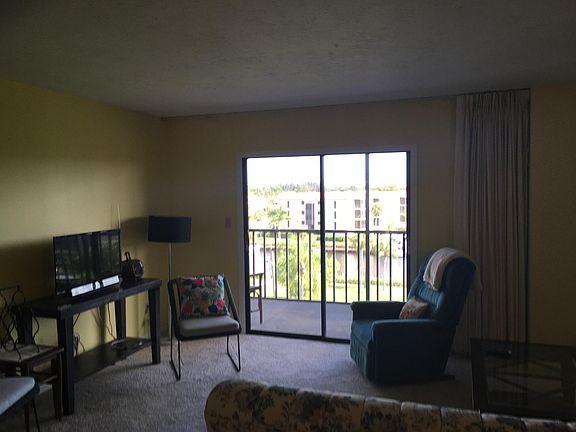 4th image of 25188 Marion Ave APT E404