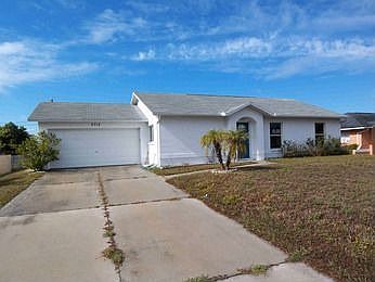 2nd image of 2712 SW 12th Ave