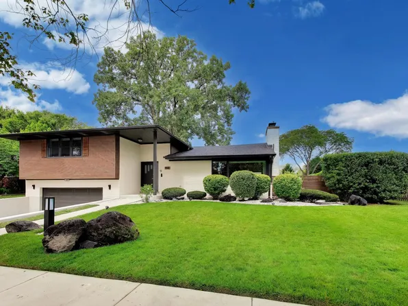 818 East Ave, Park Ridge, IL 60068