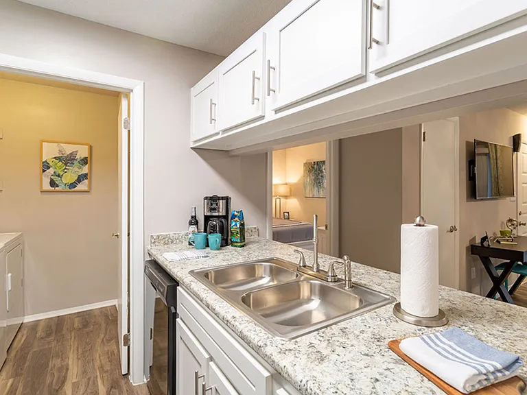 Kessler Point Apartment Homes — Photo 30