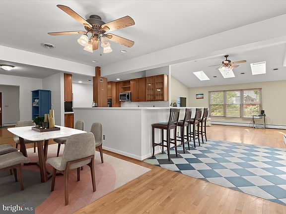 2nd image of 6037 Jerrys Dr
