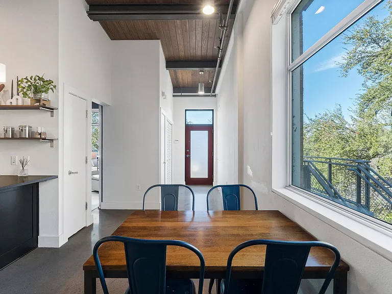 2205 N Lamar Blvd #321 — Photo 5